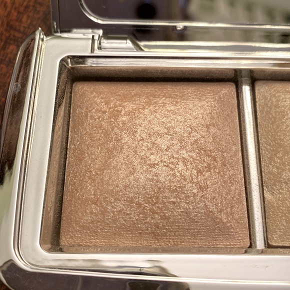 Hourglass • Ambient Strobe Lighting Palette • Shades: Absolute, Pure, & Lucent - Picture 3 of 6